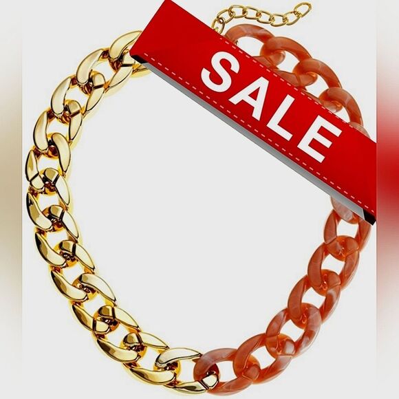 #Lascana Resin Bi-Color Coral Gold Asymmetrical Chunky Chain Necklace - Picture 1 of 6